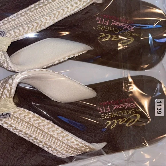 Skechers Women's Cream Braided Strap Flip-Flops with Brown Footbed - Picture 7 of 7